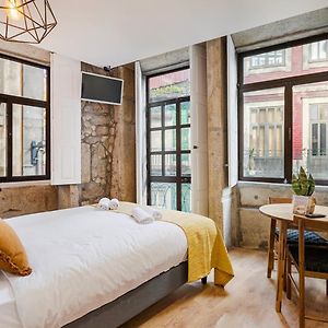 Guestready - Caldeireiros Apts