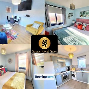 Harrismith Place Apartment By Sensational Stay Short Lets & Serviced Accommodation With Free Parking & Wi-Fi