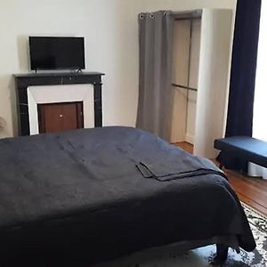 Maison Briand - Grande Chambre Chez L'Habitant - Melun Centre - Wifi, Netflix, Smart Tv, Lit A Mousse Memoire De Forme
