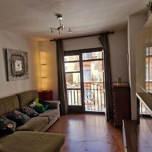 Appartement à 3 Chambres à Coucher
