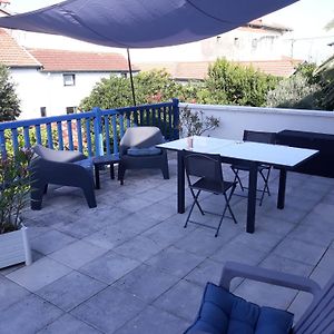 Appartement Avec Terrasse A Beaurivage