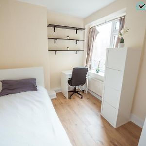 Appartement à 3 Chambres à Coucher