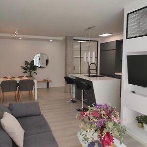 Appartement à 3 Chambres à Coucher