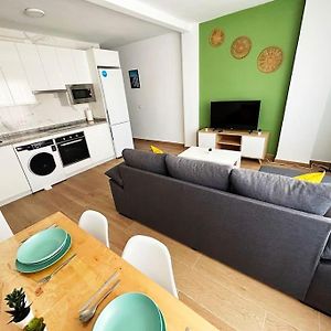 Appartement de Luxe à 4 Chambres à Coucher