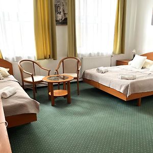 Broadway City Guesthouse