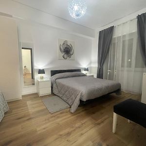 Appartement de Luxe à 2 Chambres à Coucher