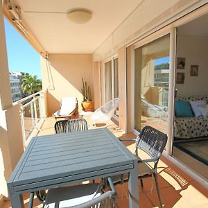Apartment 2 Bedrooms 2 Bathrooms Clear View In Palm Beach Area