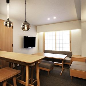 Suite Familiale à 2 Chambres à Coucher
