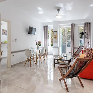 Appartement à 2 Chambres à Coucher