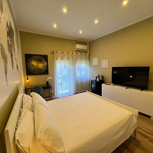 Di Fresco Apartments - Holiday House