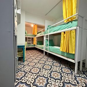 Dormitory Room Mixed