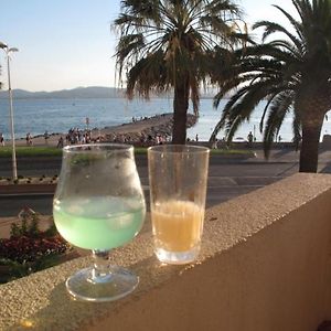Appartement Les Pieds Dans L'Eau Pour 6 Personnes A Saint-Raphael