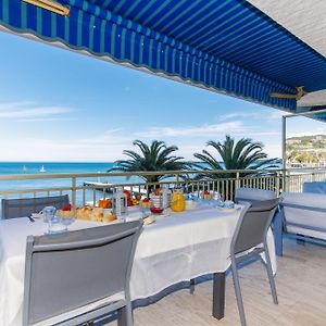 Elegant Appartement 120M² En Front De Mer A Cannes