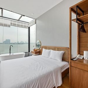 Lakeview Residence Hotel