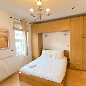 Stunning 1-Bed Apartment In London