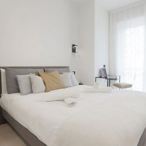 New Modern Flat 10 Minutes Walk From Central Station