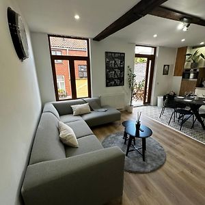 Appartement à 3 Chambres à Coucher