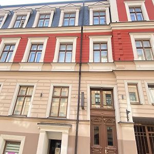 Cozy 2 Rooms Apartment In Quiet Center