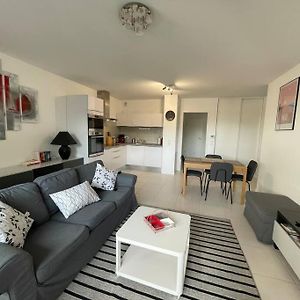 Appartement à 2 Chambres à Coucher