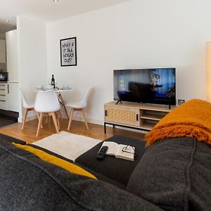 Appartement à 2 Chambres à Coucher