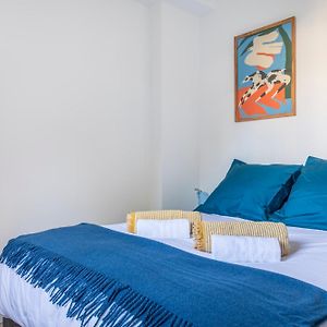 Petit Jaune, T2 Centre Ville Marseille Avec Balcon