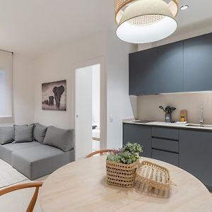 Modern And Cozy-1Bedroom 1Bathroom-Azca