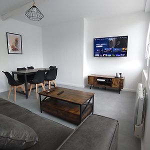 Appartement à 3 Chambres à Coucher
