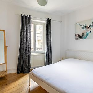Appartement à 2 Chambres à Coucher