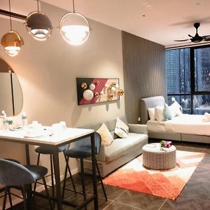 Scarletz Suites Klcc By Signature Apartment