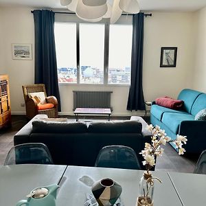 Appartement à 2 Chambres à Coucher