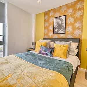 Appartement à 2 Chambres à Coucher