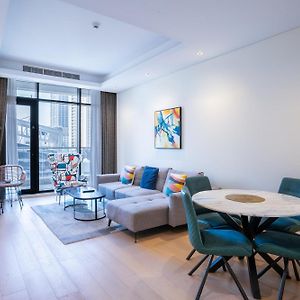 Rh- Modern Comfort, Bright 1Br Near Dubai Mall, City Views