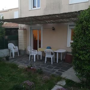 maison T4, confort, bord de l'étang,10 mn du centre, avec jardin
