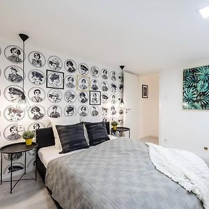 Renovated Design Apartment Close To The Danube