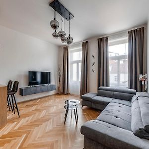 New Town Oases Apartment
