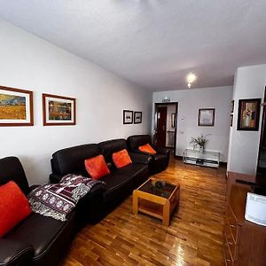 Appartement à 2 Chambres à Coucher