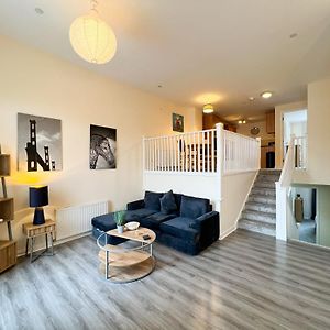 Duplex Apartment In Glasgow