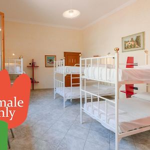Chambre Juste Pour Femmes Dortoir