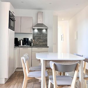 Appartement à 2 Chambres à Coucher