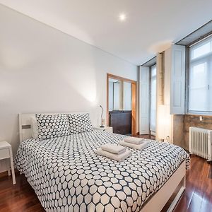 GuestReady - Ao Coliseu 2D Central studio suite