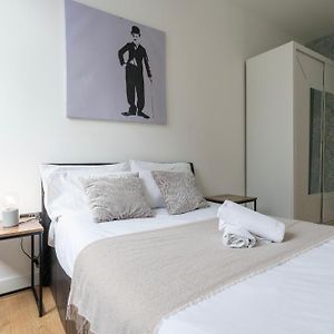 Appartement à 2 Chambres à Coucher