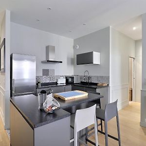 Appartement à 2 Chambres à Coucher