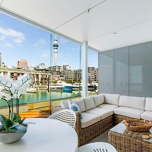 Beautiful Harbour View Apartment