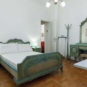 Charming Vintage 2Br Apartment With Balcony In Koukaki