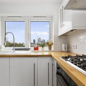 Stylish Central 2Br Flat Bridge Views