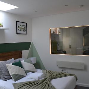 Stylish 1 Bed Apartment 5, Free Parking 5 Mins To Citycentre