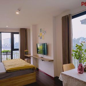 Windy Lakeview Studio Ha Noi