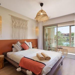 Appartement à 2 Chambres à Coucher