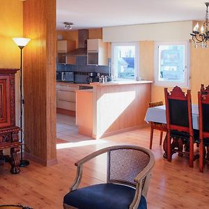 Appartement à 2 Chambres à Coucher