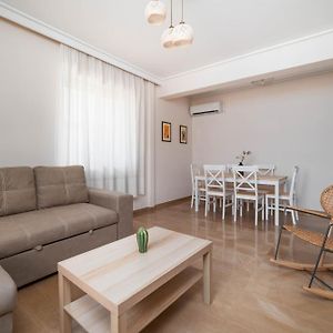 Spacious Nest 2Bd Apartment Next To Acropolis